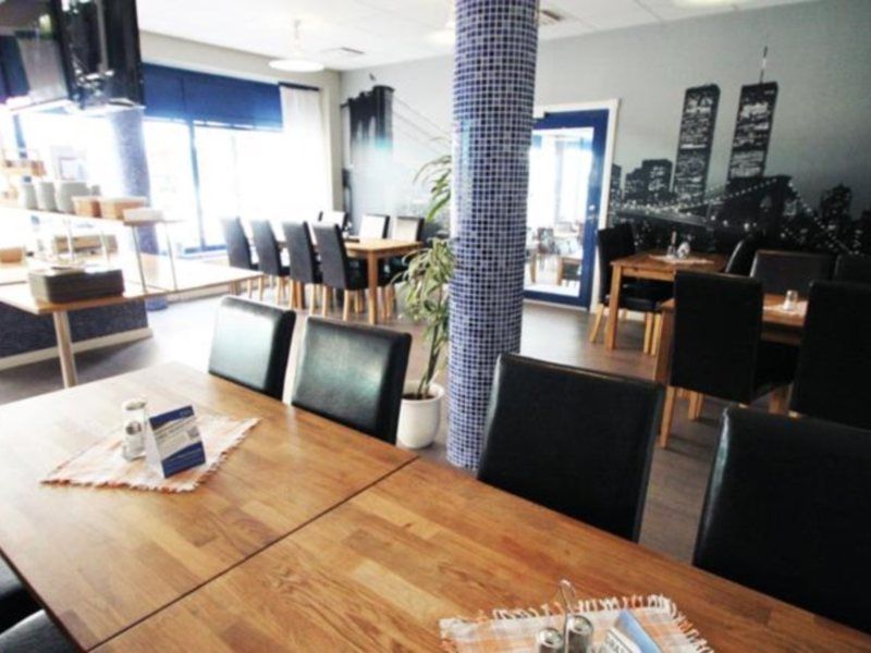 Home Hotel Bristol Арвика Екстериор снимка