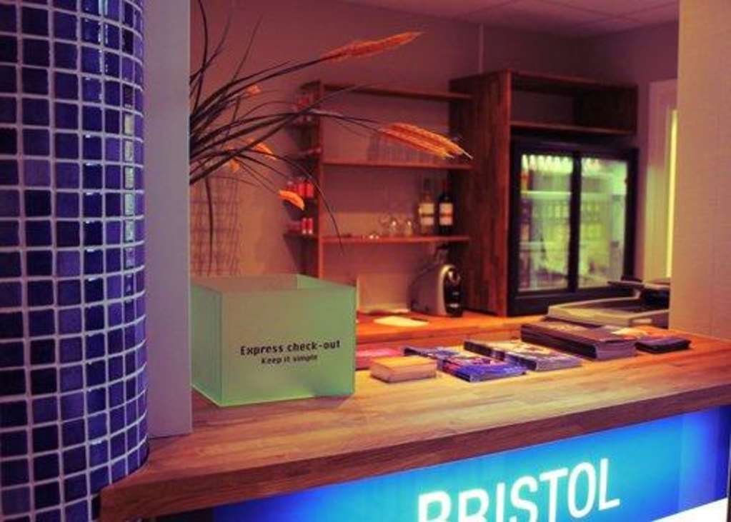 Home Hotel Bristol Арвика Екстериор снимка
